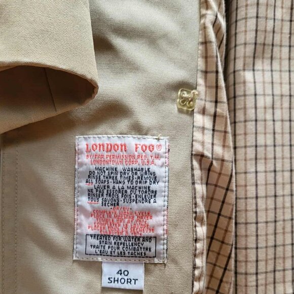 Authentic London Fog Trench Coat in Great Shape - Picture 7 of 8